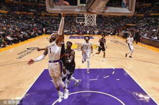 足球比赛不 足球比赛不